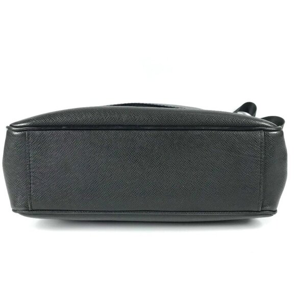 LOUIS VUITTON Taiga Milo Bags Crossbody Flap Messenger Bag Shoulder Bag - Picture 5 of 16